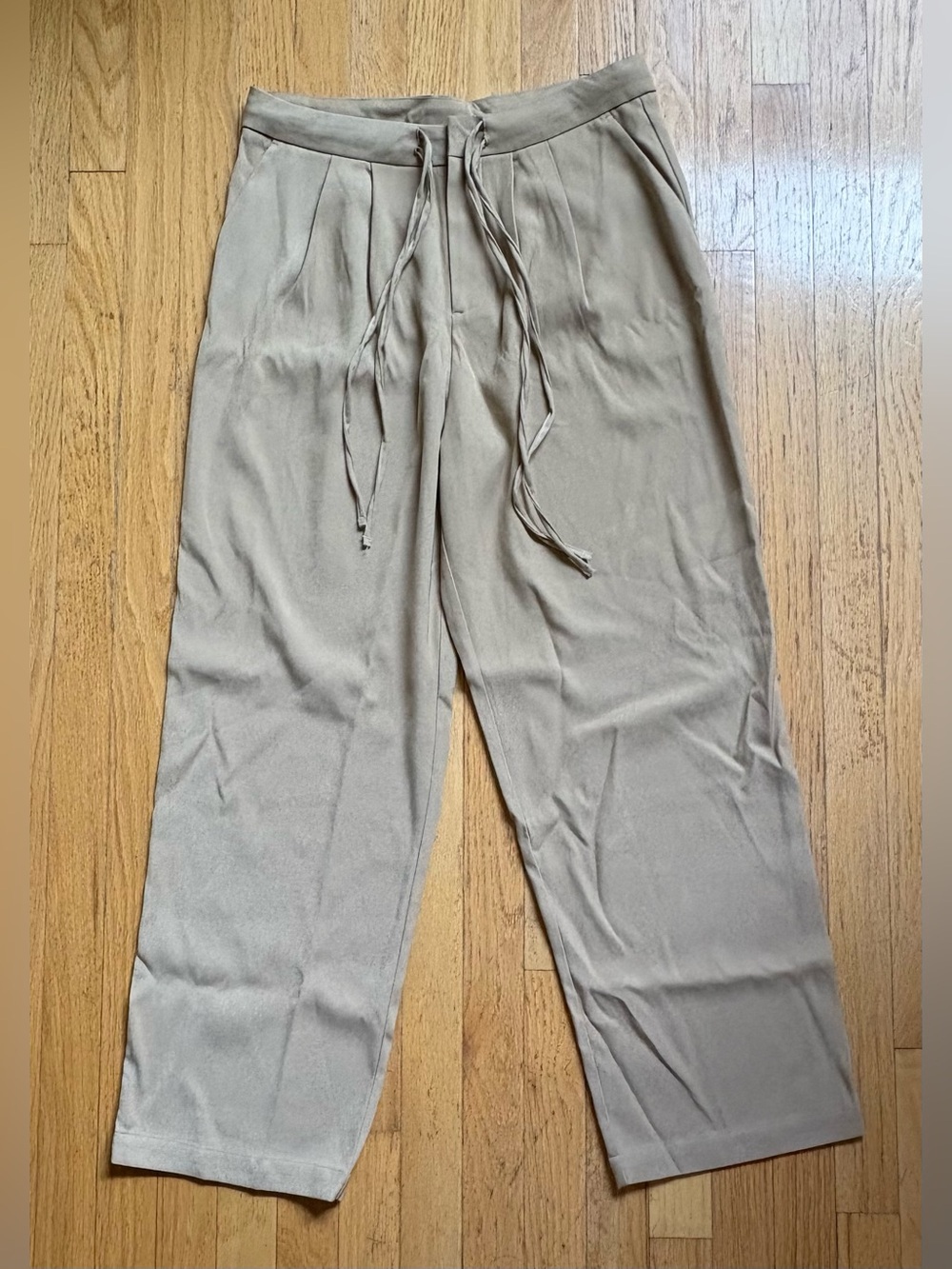 Halara High-Waisted Wide Leg Drawstring Trousers - Beige / Khaki (Size L) NWT